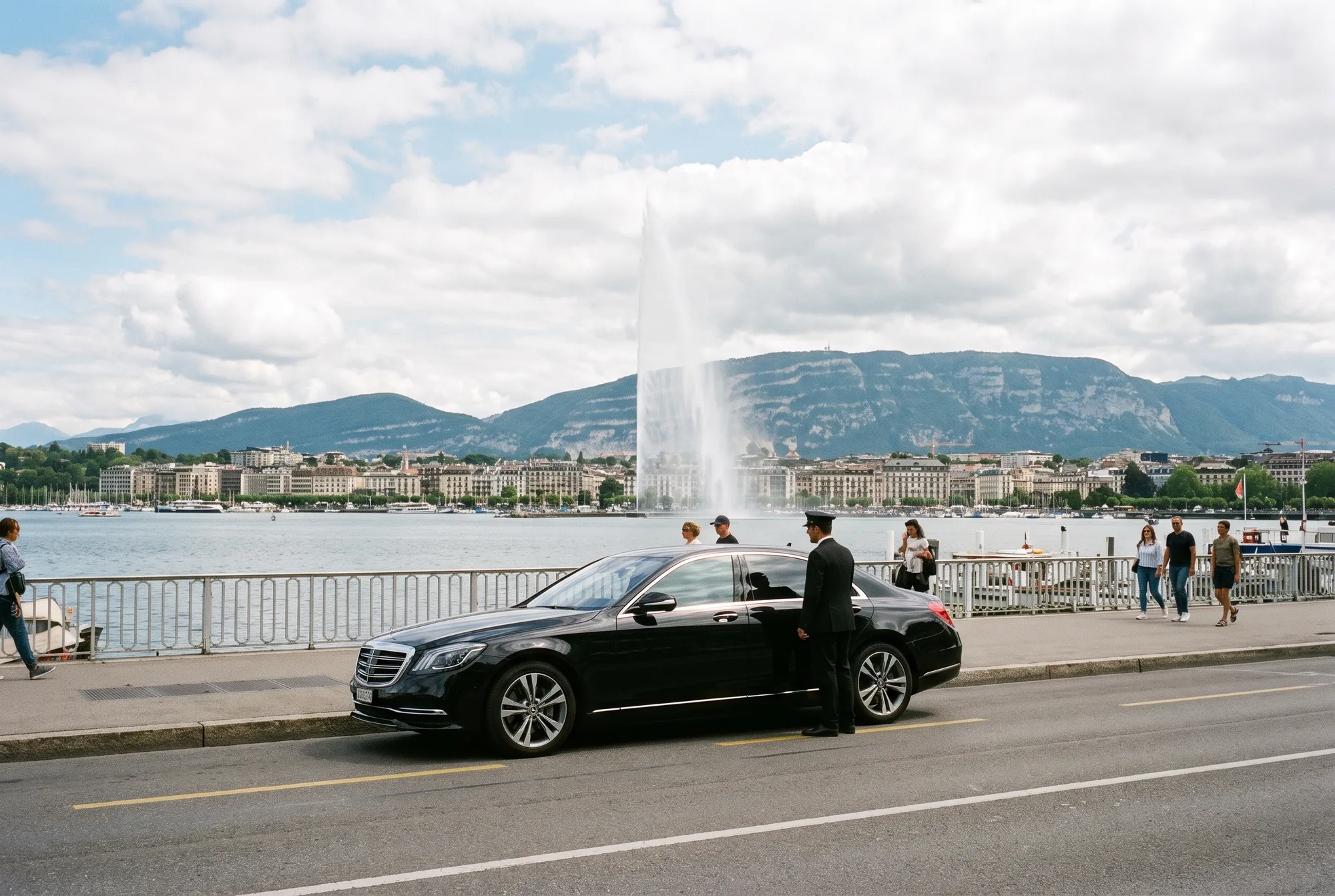 Geneva Downtown Chauffeur: An Alternative to Cabs